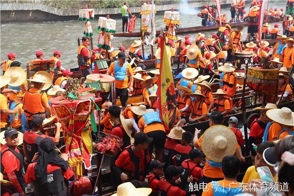 九融配资 龙舟破浪行 八子撑起精气神——千年古村焕新颜，中医智慧燃活力